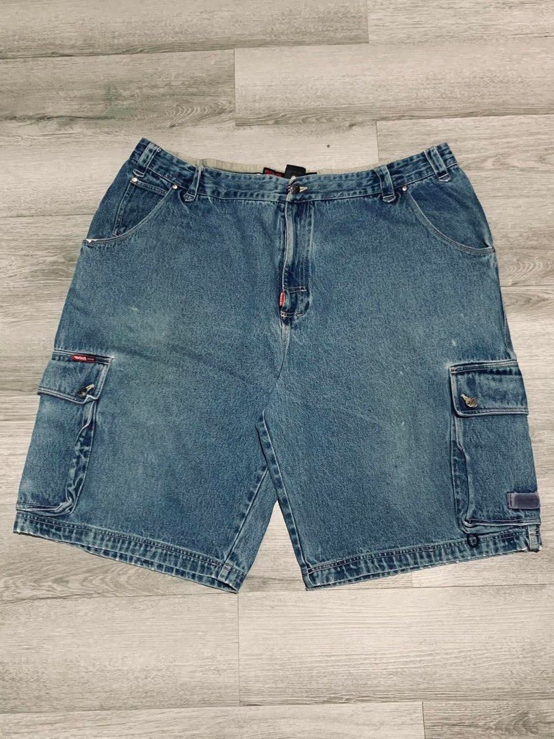 Vintage SOLO SEMORE CARGO JORTS (Category: Shorts) located in Dasmarinas. Submitted by adriannz (Listing ID 1460439762, Image 2). Description: Vintage SOLO SEMORE CARGO JORTS 44waist 26 length 17thighs 14 leg opening Excellent Condition 10/10 color rate Claim:550 Note:Please Manage your expectations Since all items are thrifted and used..