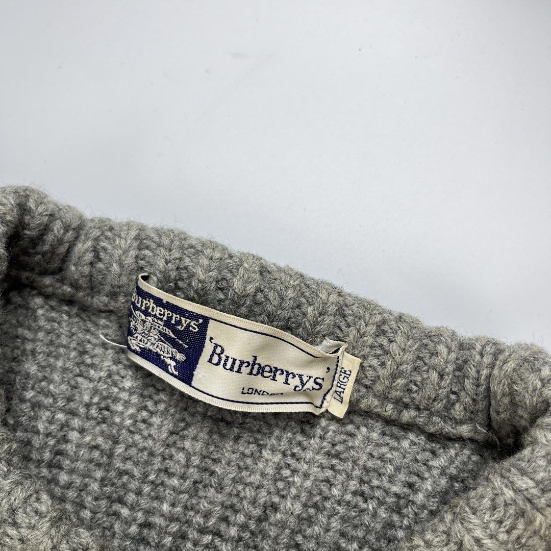 VNTAGE BURB CABLE KNITTED ✨ (Category: Coats, Jackets and Outerwear) located in Iloilo. Submitted by anonymous_ph (Listing ID 1460354271, Image 3). Description: VNTAGE BURB CABLE KNITTED ✨ SIZE-LARGE -WIDTH 22.5 -LENGTH 26.5 -SLEEVE LENGTH FRM ARMPIT 10.5 CR:9.5/10 (NEED REWASH / NO MAJOR / EXCELLENT) -AUTHENTIC DM IF INTERESTED 📩.