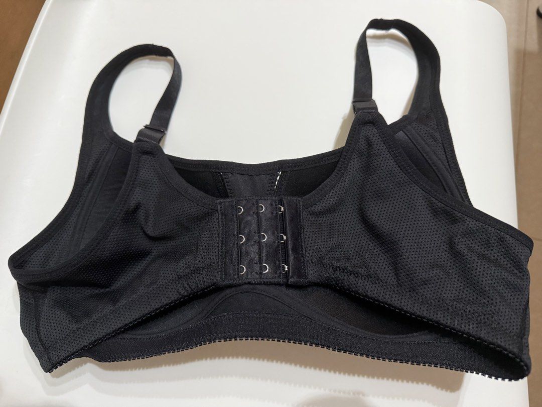 Wacoal Bra C80/36C (Category: Undergarments & Loungewear) located in Paranaque City. Submitted by justinaaa_ (Listing ID 1460370737, Image 2). Description: Orig price: ₱1,995 Used once Rfs masikip Fixed❗️.