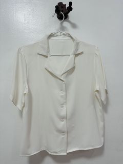 (Category: ) located in . Submitted by kokoclosets (Listing ID 1460495672, Image 1). Description: .