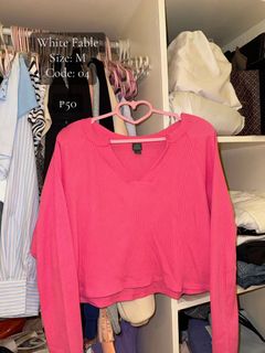 (Category: ) located in . Submitted by ishascloset (Listing ID 1460506350, Image 1). Description: .