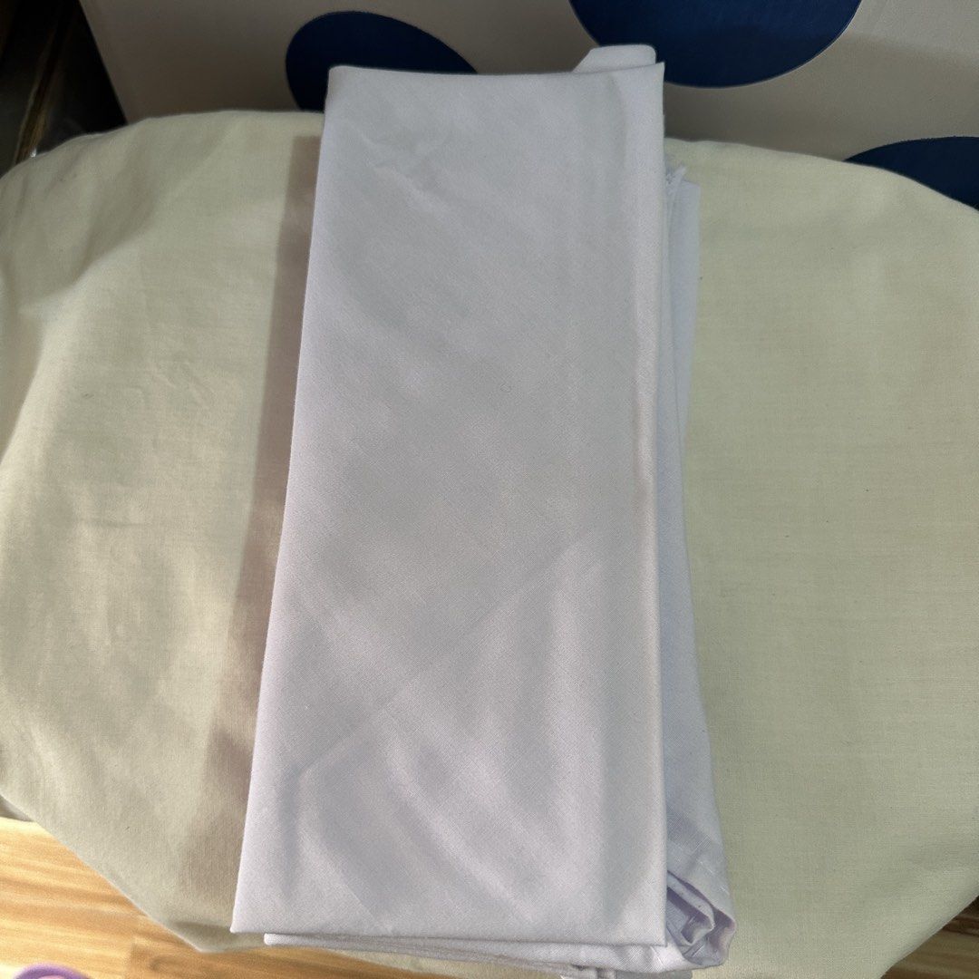 White Triangle fabric 4pcs (Category: Towels, Napkins & Holders) located in Kawit. Submitted by wevibevintage (Listing ID 1460318931, Image 1). Description: - Bundle includes 1 large white fabric piece and 1 smaller cream fabric piece. - Both fabrics are clean and neatly folded. - Ideal for various sewing projects and craft endeavors. - Ready for its new home!.