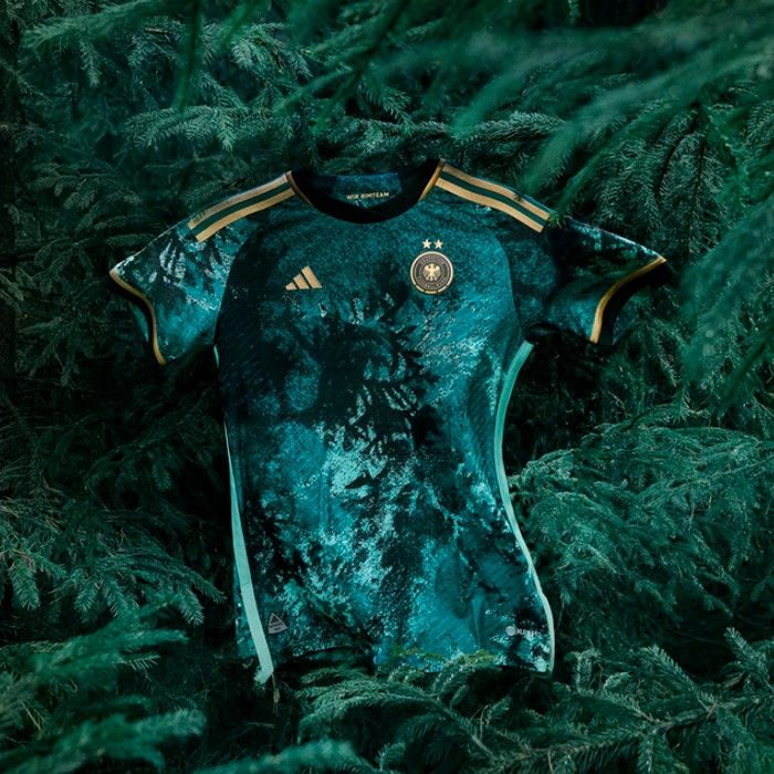Womens Germany world cup Jersey 2023 (Category: Activewear) located in Manila. Submitted by ditrik26 (Listing ID 1460422511, Image 1). Description: Never used too small-Bought from adidas for php3600 Dimensions: 18" x 26" ​Brand & Team: Adidas × Germany Women’s National Football Team (DFB Frauen) ​Kit: 2023 FIFA Women’s World Cup Away Jersey Technology: Adidas AEROREADY moisture-wicking fabric Decluttering.