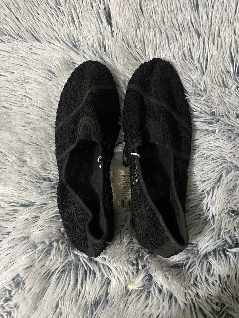 Womens Lace Flats (Category: Flats & Sandals) located in Mandaluyong City. Submitted by aiztyle (Listing ID 1460314887, Image 1). Description: Brand NEW Women’s Lace Flats Size 9/10 Measurement: 11” SALE Php300.00 only.