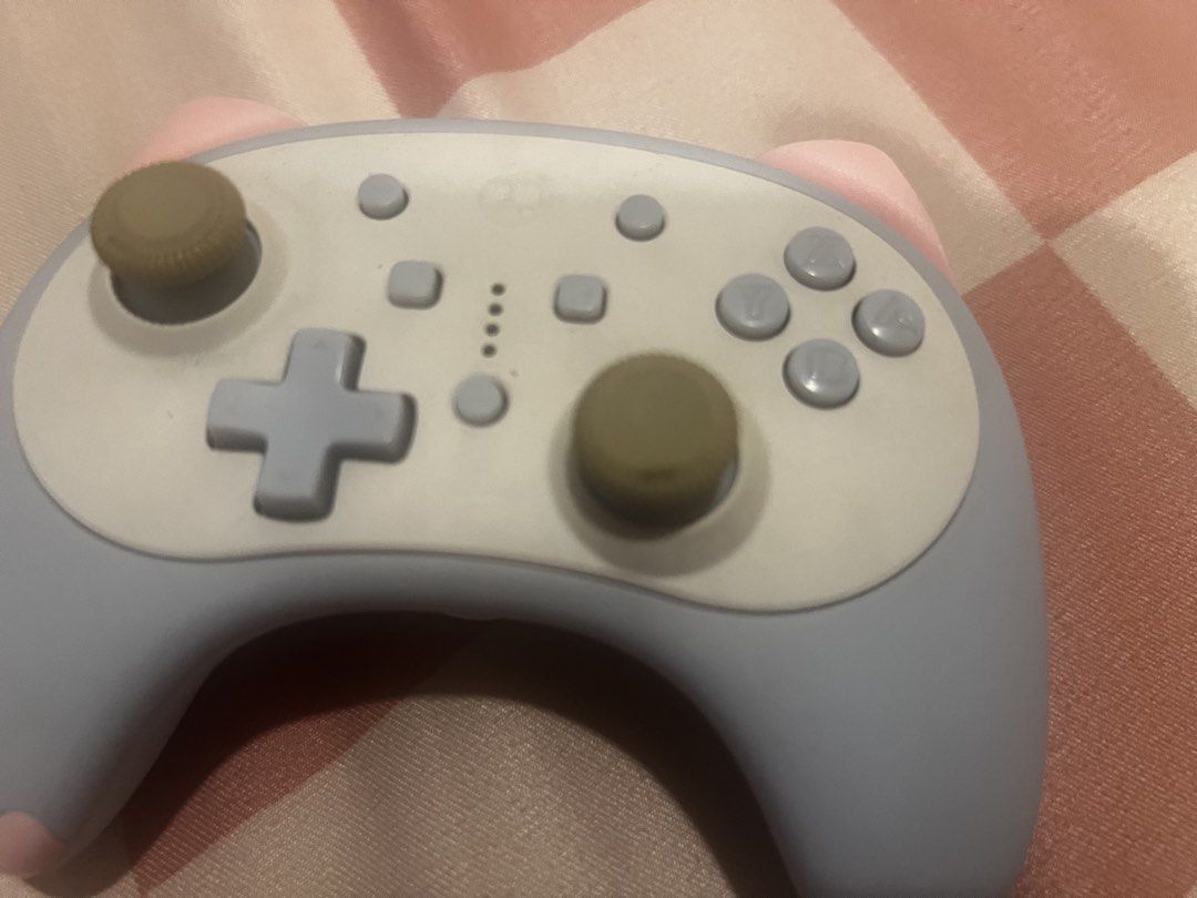 IINE Kitten Controller (Nintendo Switch Compatible Only) (Category: Nintendo) located in Manila. Submitted by kindlejenner (Listing ID 1460339302, Image 3). Description: wts lfb ph FS SELLING FOR SALE IINE Kitten Controller (Nintendo Switch Compatible Only) — 650 (slightly nego) — see photos for physical issues — fully functional loc: ANTIPOLO, Rizal mod: LALAMOVE/JNT/GGX mop: GCash / GoTyme.