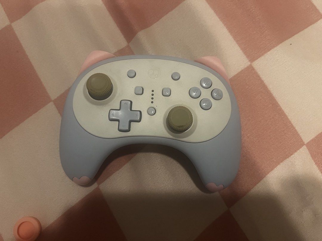 IINE Kitten Controller (Nintendo Switch Compatible Only) (Category: Nintendo) located in Manila. Submitted by kindlejenner (Listing ID 1460339302, Image 2). Description: wts lfb ph FS SELLING FOR SALE IINE Kitten Controller (Nintendo Switch Compatible Only) — 650 (slightly nego) — see photos for physical issues — fully functional loc: ANTIPOLO, Rizal mod: LALAMOVE/JNT/GGX mop: GCash / GoTyme.