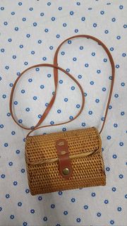 (Category: ) located in . Submitted by christy_vyra.thrift (Listing ID 1460480483, Image 1). Description: .