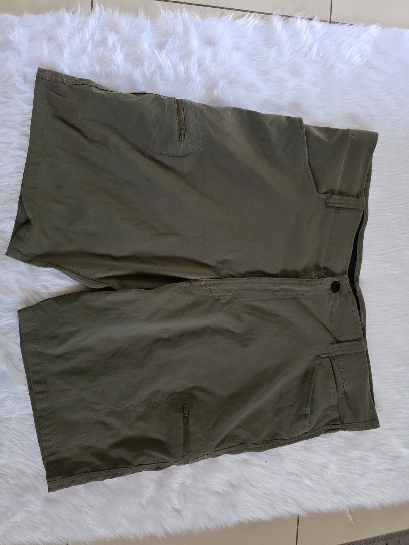 Wrangler Authentics Men's Performance Utility Cargo Shorts Size 41 (Category: Shorts) located in Taguig. Submitted by thebrandedrackph (Listing ID 1460350252, Image 2). Description: These Wrangler Authentics performance shorts are engineered for outdoor versatility and everyday comfort. Crafted from a lightweight, quick-dry synthetic blend, they feature a contemporary olive green hue that pairs easily with any casual attire. The design includes m