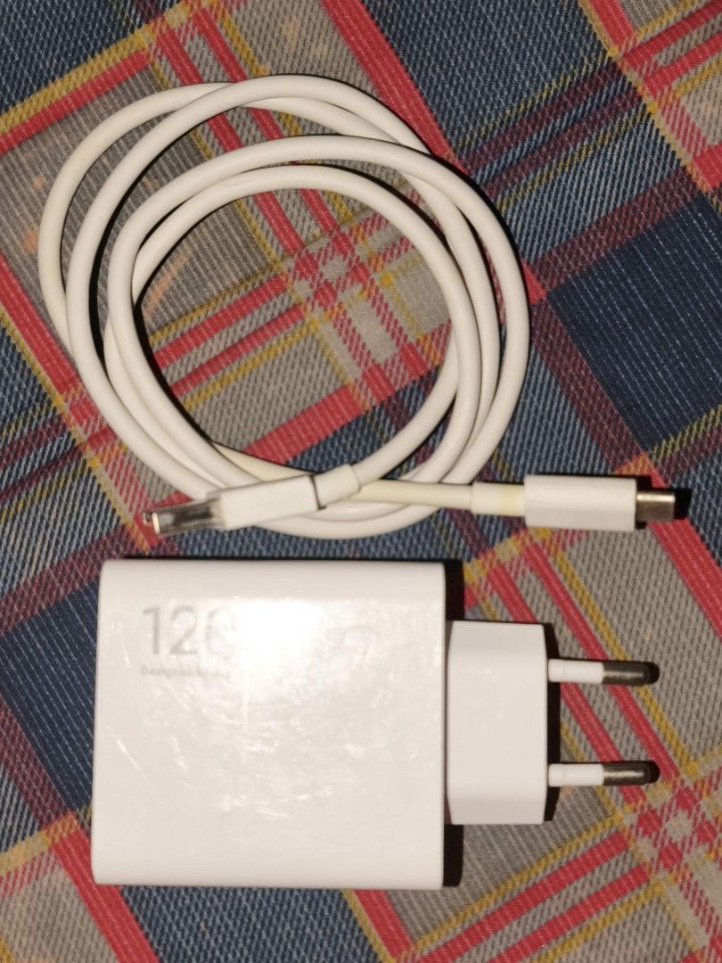 Xiaomi 120w Fast Charger (Category: Cables & Chargers) located in Manila. Submitted by liyaaanie (Listing ID 1460426035, Image 2). Description: - Xiaomi hyper charger 120W - 6 months old - nawala na yung cellphone kaya benta na lng charger kasi may included na charger yung phone ko now. - 30 minutes charging time - Purchased 1500 at trinoma mall - Selling for 1000 Sampaloc Manila Location .