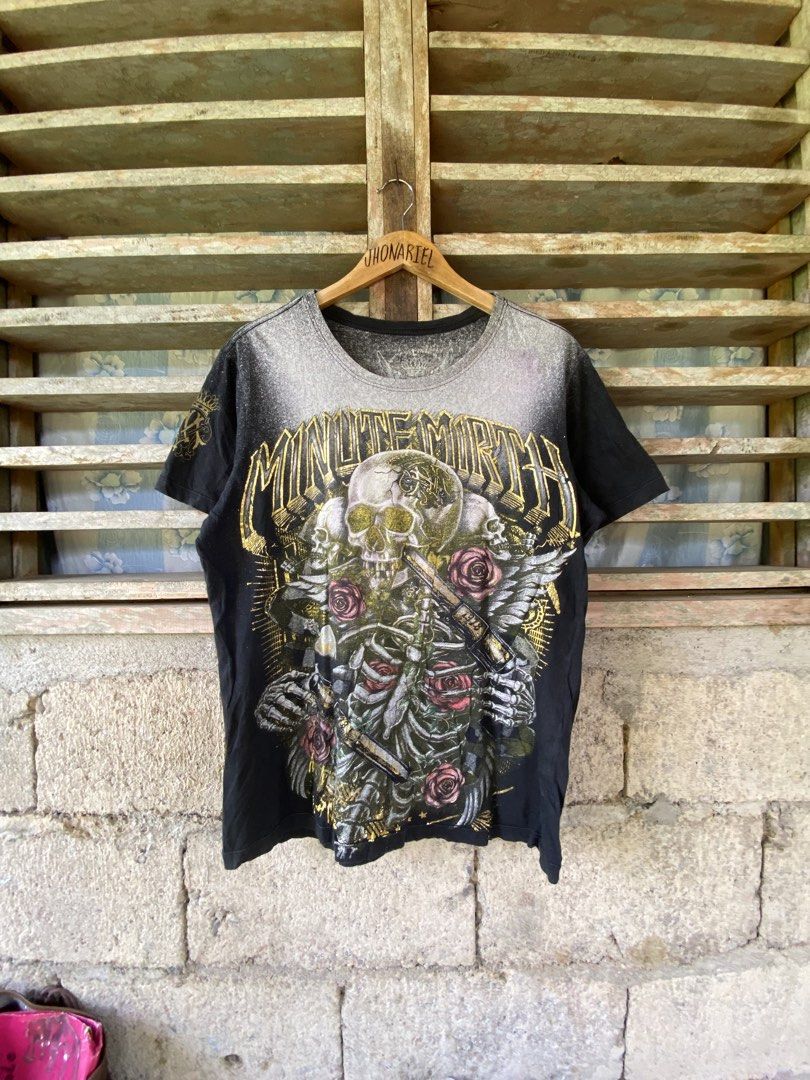 y2k Minute Mirth AOP Shirt (Category: Tshirts & Polo Shirts ) located in Dapitan. Submitted by bolandojh07634 (Listing ID 1460466915, Image 1). Description: 21 width 27 length Large Excellent Condition No Issue.
