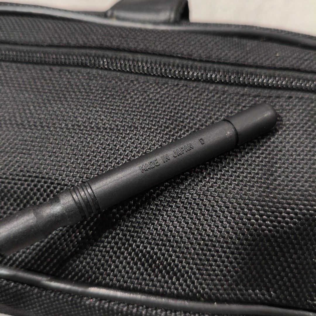Yamaha Flute cover (Category: Music Accessories) located in Calatrava. Submitted by ermitany0 (Listing ID 1460454132, Image 3). Description: Yamaha Flute cover as new condition with Stick cleaner location: Negros Occidental PM if interested 📩📩📩📩.