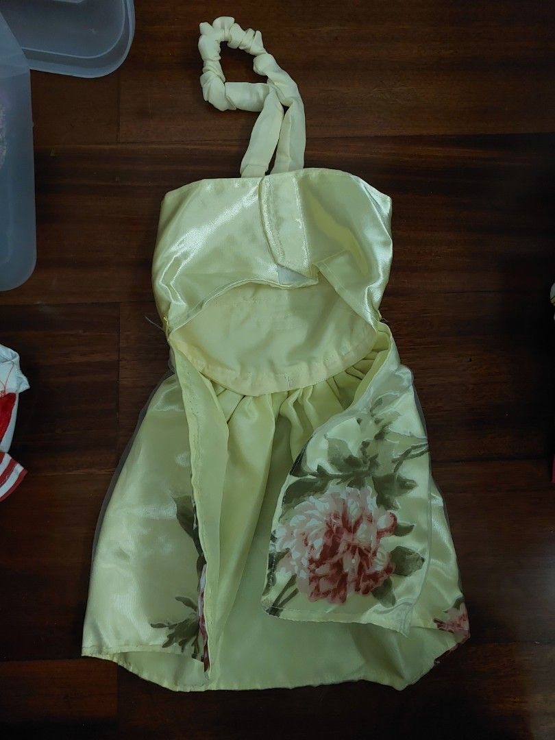 Yellow dog dress (Category: Homes & Other Pet Accessories) located in Caloocan City. Submitted by ericajane_tc (Listing ID 1460474275, Image 2). Description: Fit for small to medium breed.