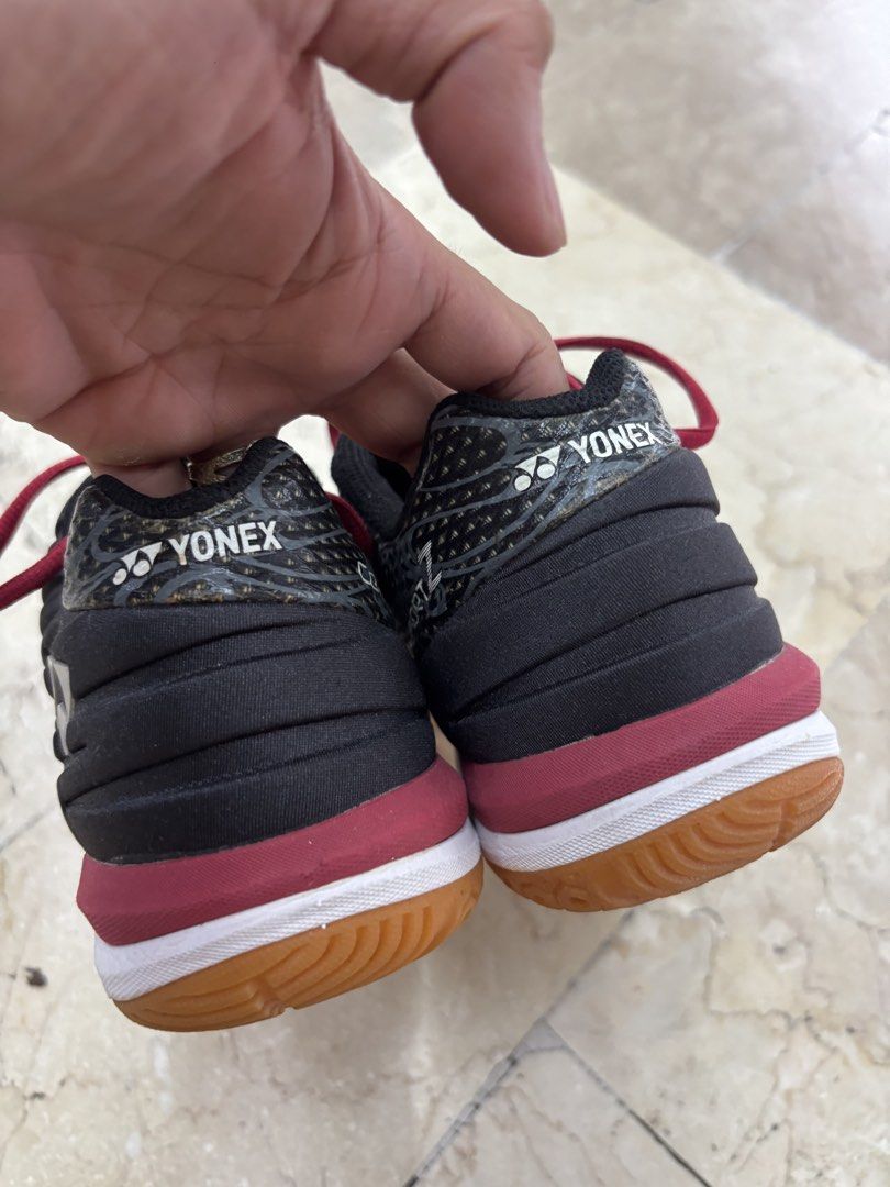 YONEX Comfort Z (Category: Casual Shoes) located in Pasig City. Submitted by bootsoftravel_ph (Listing ID 1460500656, Image 2). Description: YONEX Comfort Z used - Good FOR SALE Pair only FREE shipping!!! Issue: No issue/s Price ₱2,495 size: EU 42.5 / UK 8.5/ US 9.5 Guaranteed 100% Legit 💯 We ship nationwide 🚚.