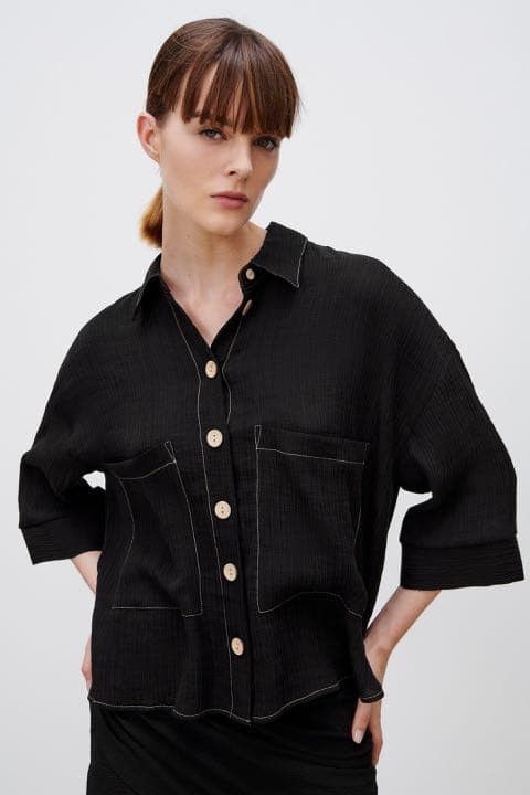 Zara Black Crinkle Coordinates (Category: Sets or Coordinates) located in Manila. Submitted by withlovesam (Listing ID 1460357000, Image 1). Description: small on tag, shorts tags removed fully garterized waist fits up to semi large.