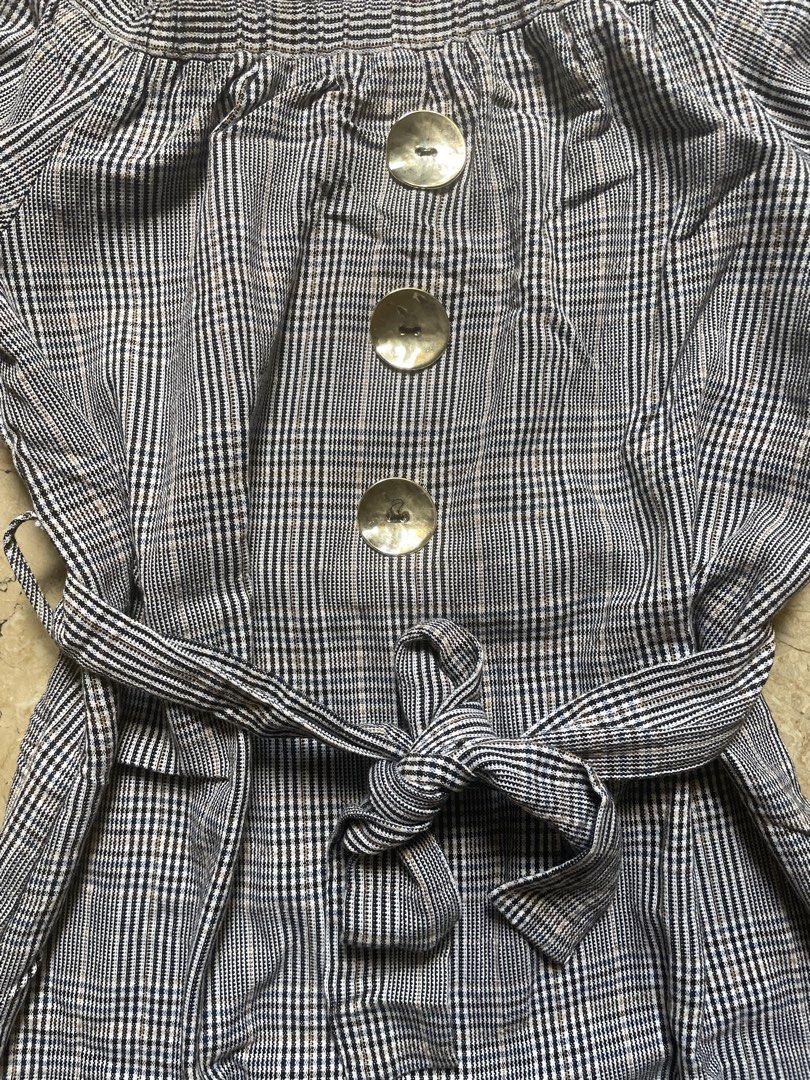 Zara Black Dress (Category: Dresses) located in Manila. Submitted by thriftgod67 (Listing ID 1460369126, Image 3). Description: No issues Signs of usage Best fits size S-L Rfs: decluttering 📍Pasig, Santolan.