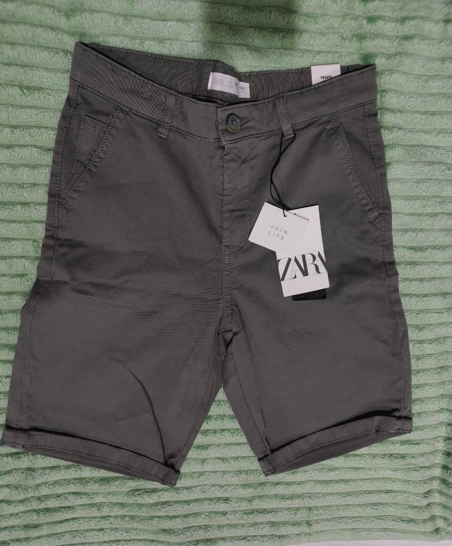 Zara kids (Category: Babies & Kids Fashion) located in Manila. Submitted by jinkeec (Listing ID 1460419523, Image 1). Description: Zara size 10 CM 140 for 10 years old.