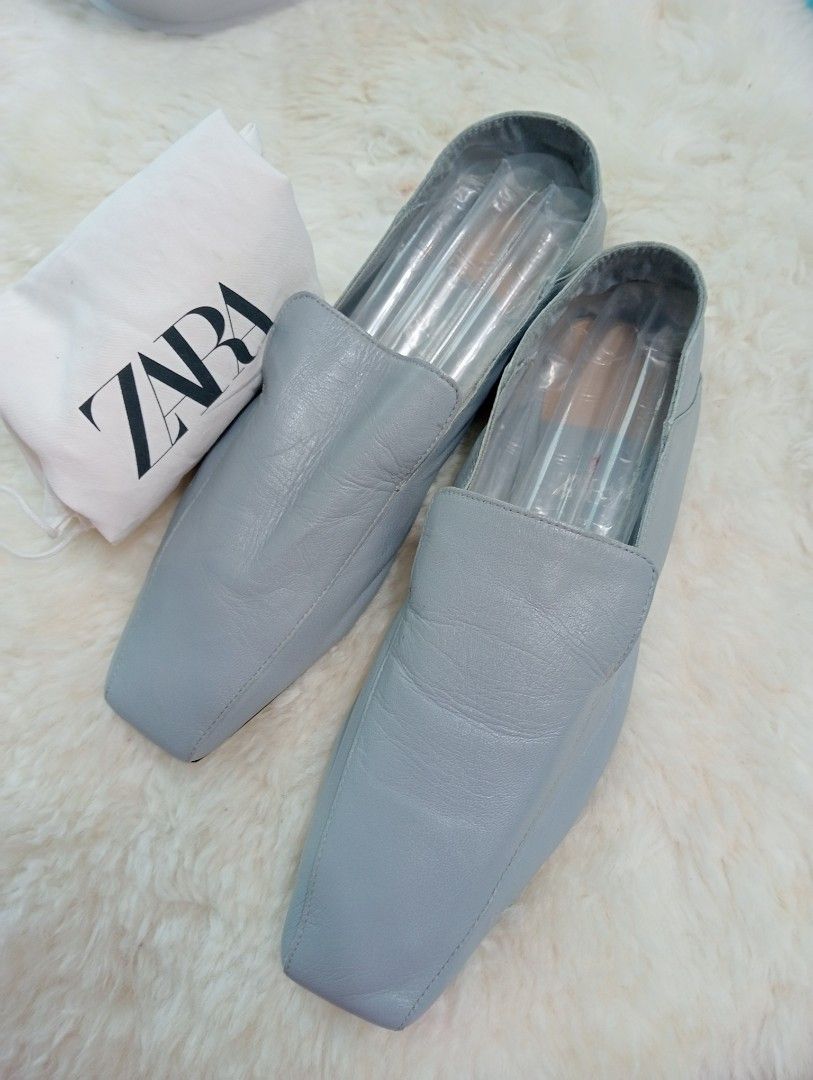 Zara Light Blue Leather Square Toe Loafers (Category: Loafers) located in Cabadbaran. Submitted by lioness_cave (Listing ID 1460386787, Image 1). Description: - Zara Light Blue Leather Loafers - Size: 39 - Design: Square Toe - Material: Leather - Comfort: Super comfy - Style: Stylish, great for work or casual wear - Includes: Original Zara dust bag.