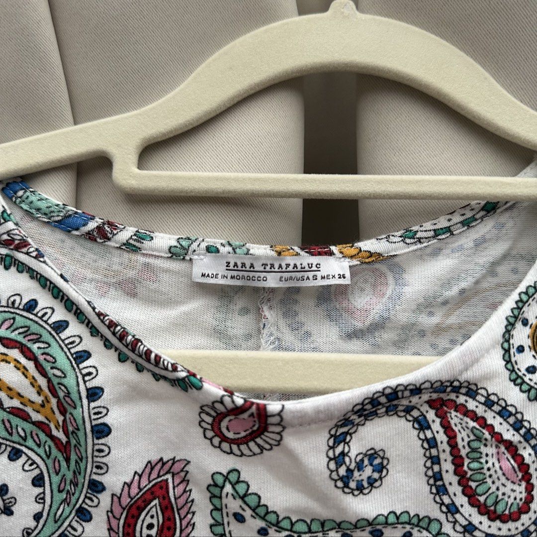 Zara Paisley Ruffle Cotton Top (Category: Blouses) located in Cainta. Submitted by tooonico (Listing ID 1460382458, Image 3). Description: Fits up to M, Beautiful print and so flattering! RFS: Decluttering MOP: GCash/Maya/Maribank/UB .
