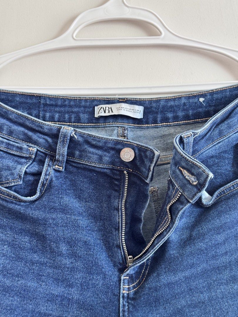 ZARA STRAIGHT PANTS (Category: Jeans) located in Cagayan de Oro. Submitted by declutter1s1 (Listing ID 1460335955, Image 2). Description: GOOD AS NEW .