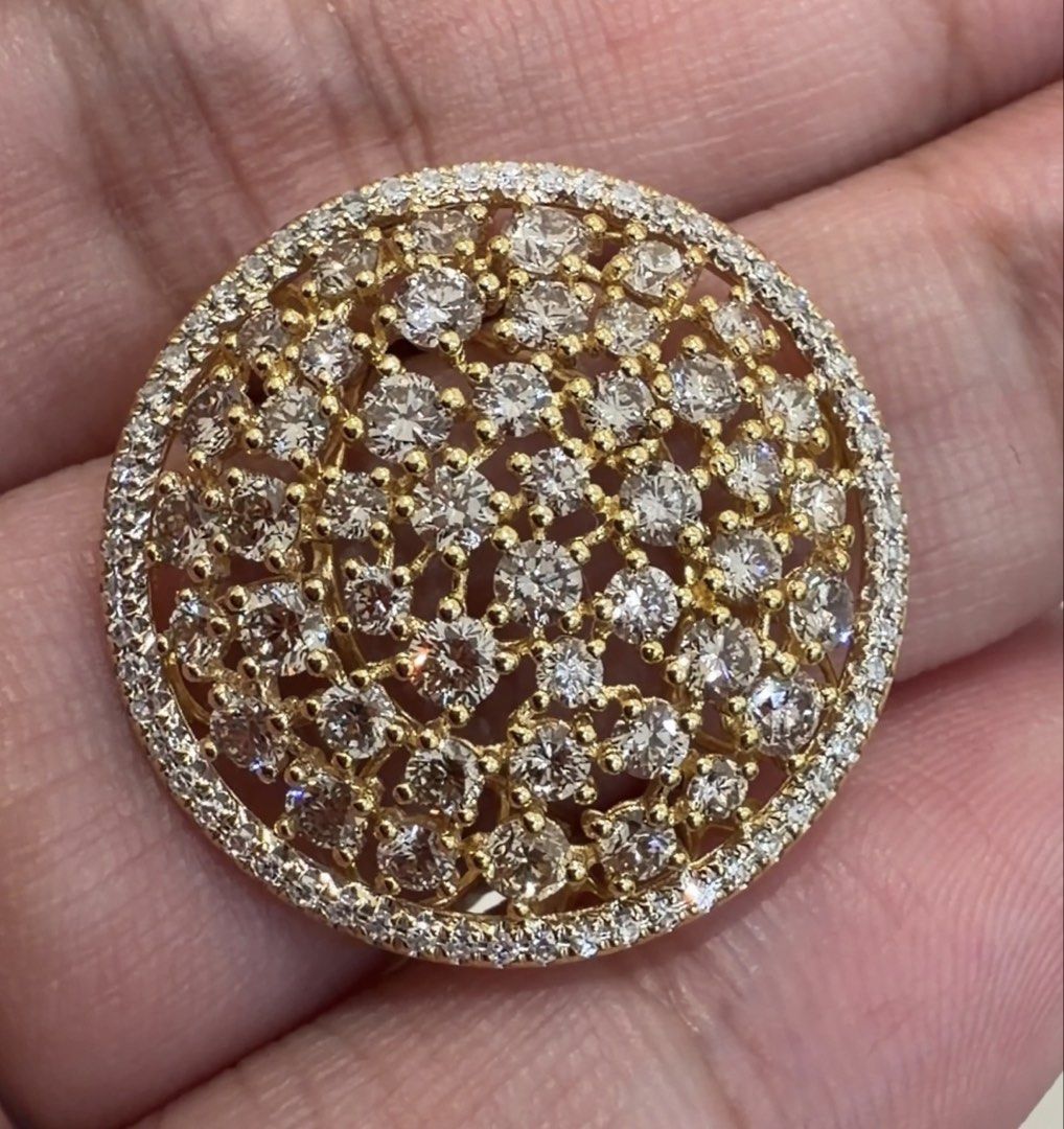 14K Yellow Gold Cluster Diamond Ring (Category: Rings) located in Las Pinas. Submitted by houseofgems0 (Listing ID 1460538879, Image 3). Description: Details: - 14K Yellow Gold | 4.7 grams - Size: 6.5 - 107 round brilliant-cut natural diamonds - Total Carat Weight: 2.03ct - PRICE: ₱90,000 💎 All items are 100% AUTHENTIC/PAWNABLE. 💎 LAYAWAY AVAILABLE Send us a message to inquire..
