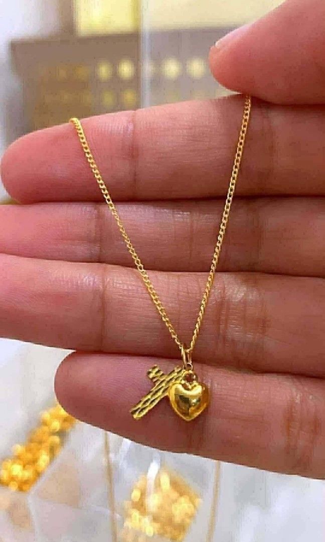 18K Saudi Gold Cadena Double Pendant (Category: Necklaces) located in Caloocan City. Submitted by cheskhaionlinestore2.0 (Listing ID 1460528927, Image 3). Description: 18K Pure Saudi Gold Cadena Double Pendant ₱6400 only 📌 🍒 Pawnable/ Nasasangla💯 🍒 Brandnew 💯 🍒 Ship via JNT/ LBC 🍒 Lalamove for same day delivery 🍒 We accept COD COP with downpayment to avoid cancellation of orders ⚡ How to Order? Please feel free to message us directly 🙏🏻