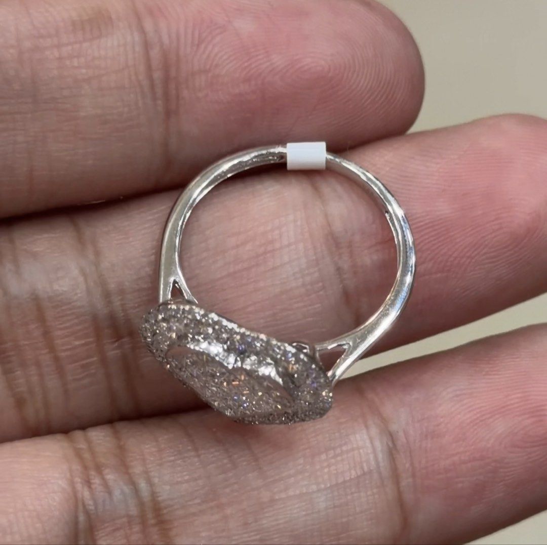 18K White Gold Illusion Heart Diamond Ring (Category: Rings) located in Las Pinas. Submitted by houseofgems0 (Listing ID 1460540331, Image 2). Description: Details: - 18K White Gold | 3.2 grams - Size: 6 - 63 round and 32 princess-cut natural diamonds - Total Carat Weigh: 1.05ct - PRICE: ₱52,000 💎 All items are 100% AUTHENTIC/PAWNABLE. 💎 LAYAWAY AVAILABLE 4 months no interest. Send us a message to inquire..