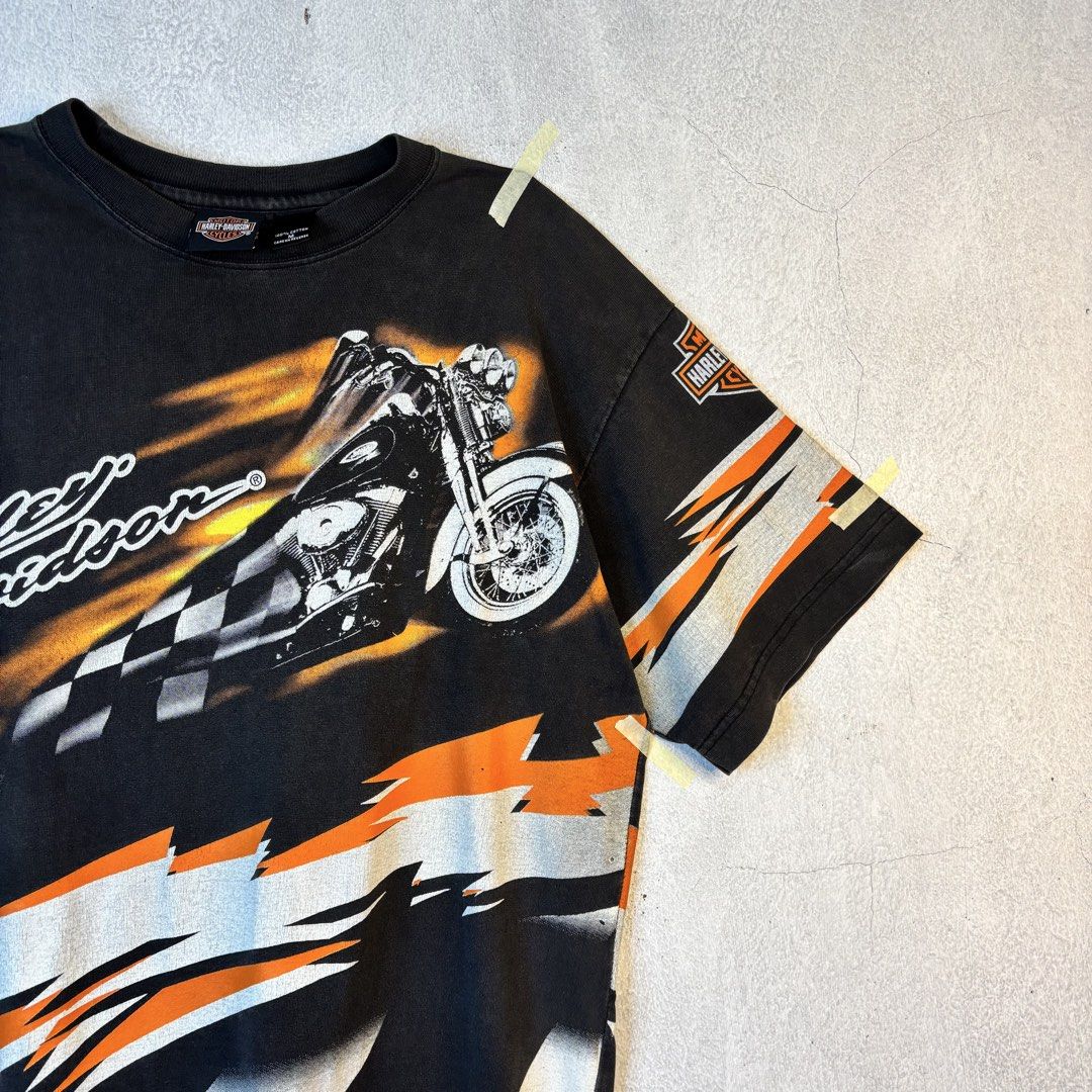 2001 Harley Davidson x Screamn’ Eagle Racing (Category: Tshirts & Polo Shirts ) located in Dagupan City. Submitted by Thepeakythrifters (Listing ID 1460703246, Image 2). Description: 2001 Harley Davidson x Screamn’ Eagle Racing | HD TAG | M - Flaws: Fade • Hairlines Measurements: Width: 21” Length: 29” Php 6,999 | 115 USD - Manage your expectations, there might be issues that we didn’t see or indicated in the caption. .