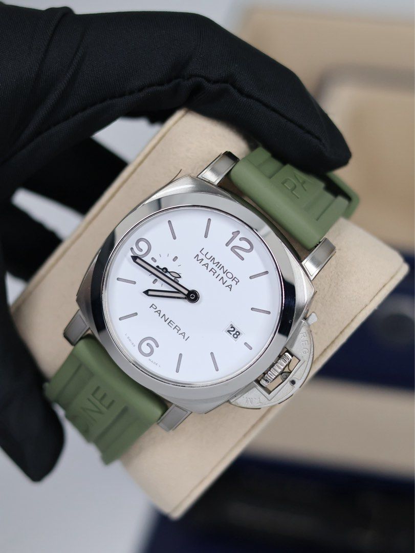 2026 Panerai Luminor Marina (Category: Luxury Watches) located in Manila. Submitted by airojardin (Listing ID 1460712034, Image 2). Description: 2026 Panerai Luminor Marina Ref. PAM03314 Complete set with ppf + official receipt from Local AD (Retail PHP 502,000) Condition: 9.8/10 Price: PHP 368,000 (slightly negotiable) Open to trade offers Meet-ups within Metro Manila (Greenhills preferred) Open for authentication at any reputable service center