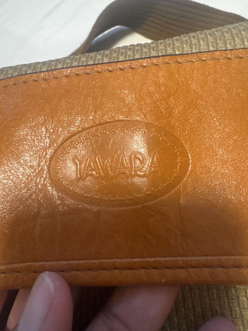 2027 Yawara big messenger camera bag (Category: Briefcases) located in Silang. Submitted by sari2bilina (Listing ID 1460664216, Image 2). Description: .