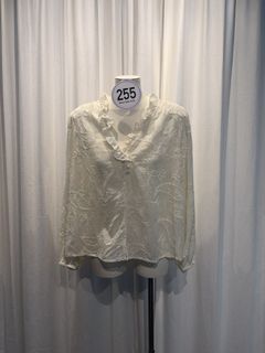 （分類：）位於 。 由 belovedclothesthrifts 提交（商品編號 1460573177，圖片 1）。簡介： 。