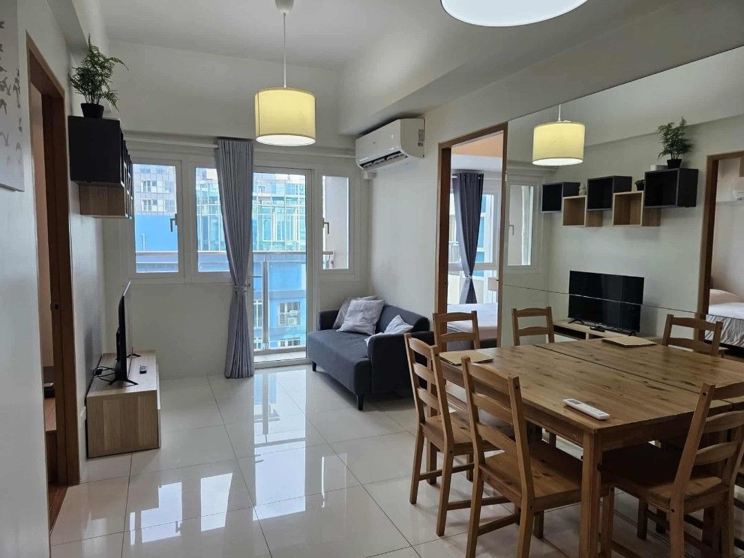 2BR FOR SALE: MADISON PARKWEST (Category: Apartments & Condos) located in Taguig. Submitted by AbbyMartinez (Listing ID 1460690504, Image 2). Description: FOR SALE: MADISON PARK WEST 2 Bedrooms with 2 Balconies 58 sqm Selling Price: Php 18,000,000.00 Gross Fully Furnished 1 Parking Slot ( leased until Feb 2027) Clean Title Direct Listing! For viewing, please feel free to message me: Abby Martinez, Real Estate Salesperson PRC Reg OR # 18572495A 📲