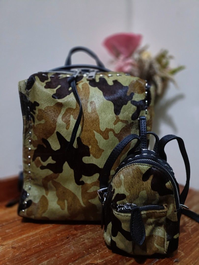 2-in-1 Backpack Bag Charm Backpack (Category: Backpacks) located in Bocaue. Submitted by bags.and.beyond (Listing ID 1460681170, Image 2). Description: .