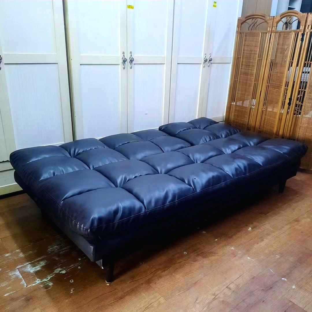 2nd hand Futon leather sofa bed w/ fall down table top (Category: Sofas) located in Paranaque City. Submitted by 2ndcharmfurniture (Listing ID 1460599061, Image 3). Description: 💳 𝐌𝐨𝐝𝐞 𝐨𝐟 𝐏𝐚𝐲𝐦𝐞𝐧𝐭 ✅ QR Ph Credit Card (Visa/MC) ️️✅️ QR Ph SP@yL@ter (Sh0pee) ✅️ GCash ✅ BDO Bank Transfer ✅ BPI Bank Transfer 📍 𝙋𝙖𝙮𝙢𝙚𝙣𝙩 𝙞𝙨 𝙢𝙖𝙙𝙚 𝙪𝙥𝙤𝙣 𝙥𝙞𝙘𝙠-𝙪𝙥 𝙛𝙧𝙤𝙢 𝙪𝙨..