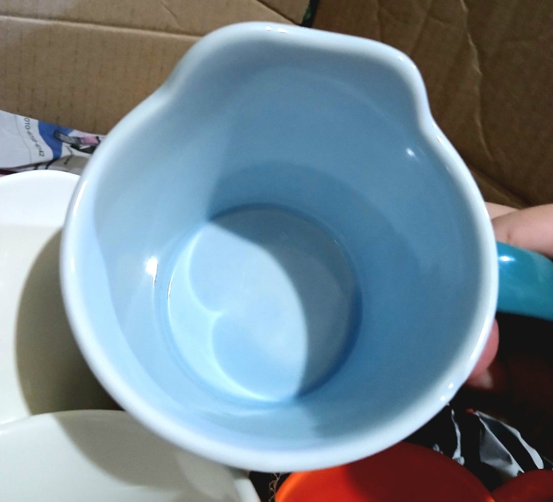 3D BLUE MUG (Category: Dinnerware & Cutlery) located in Manila. Submitted by mings_28 (Listing ID 1460642070, Image 2). Description: with random freebies hehehehe.