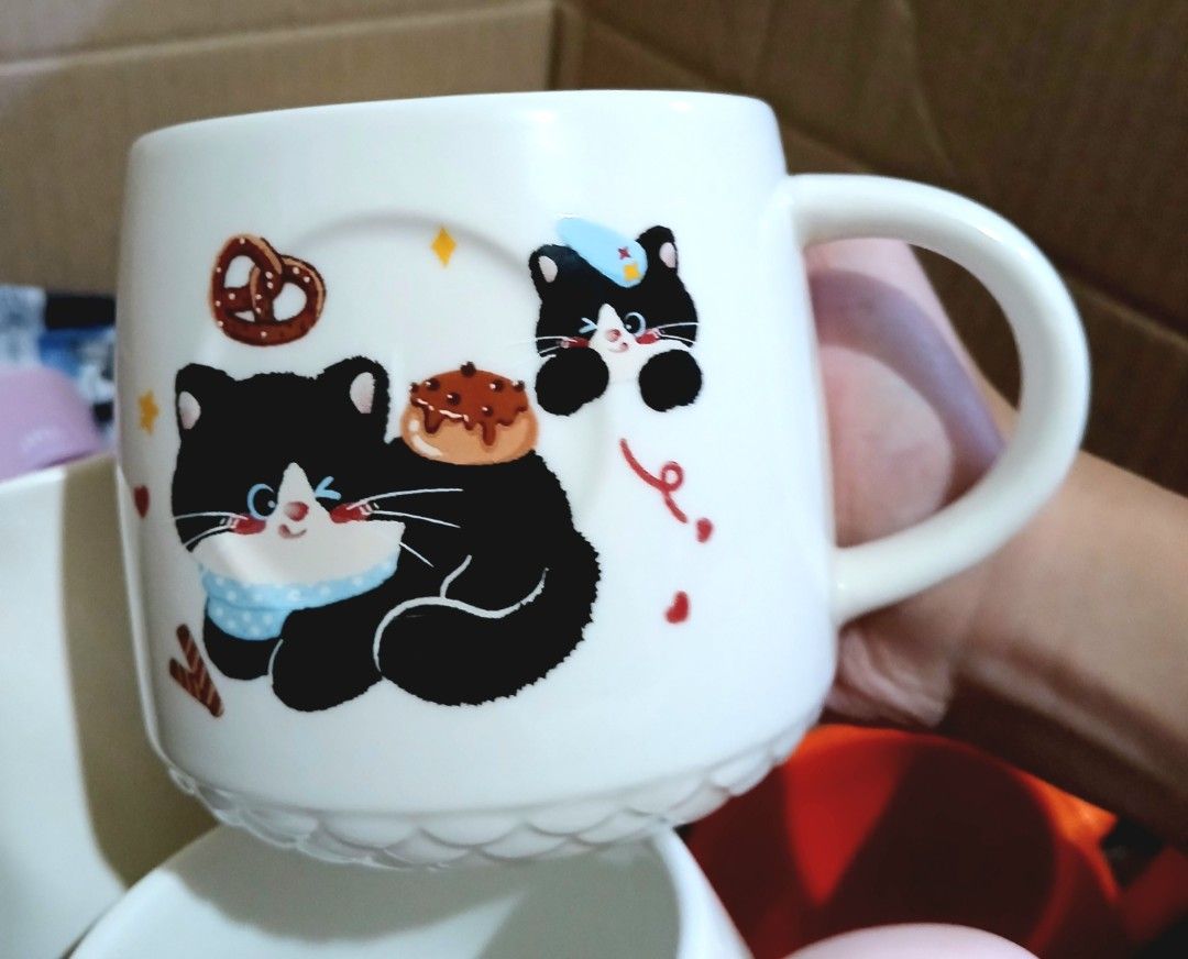 3D CAT MUG (Category: Dinnerware & Cutlery) located in Manila. Submitted by mings_28 (Listing ID 1460641226, Image 1). Description: with random freebies hehehehe.