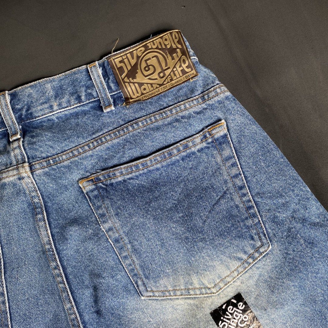 5IVE JUNGLE & Co. JORTS🔥 (Category: Shorts) located in Rizal. Submitted by thrift_by_nel (Listing ID 1460685063, Image 3). Description: 5IVE JUNGLE & Co. JORTS🔥 Type of Material: Hard Denim Waist: 36 Length: 25.5 Hem: 11 Condition: Excellent issue: ❌ 💵 55O.