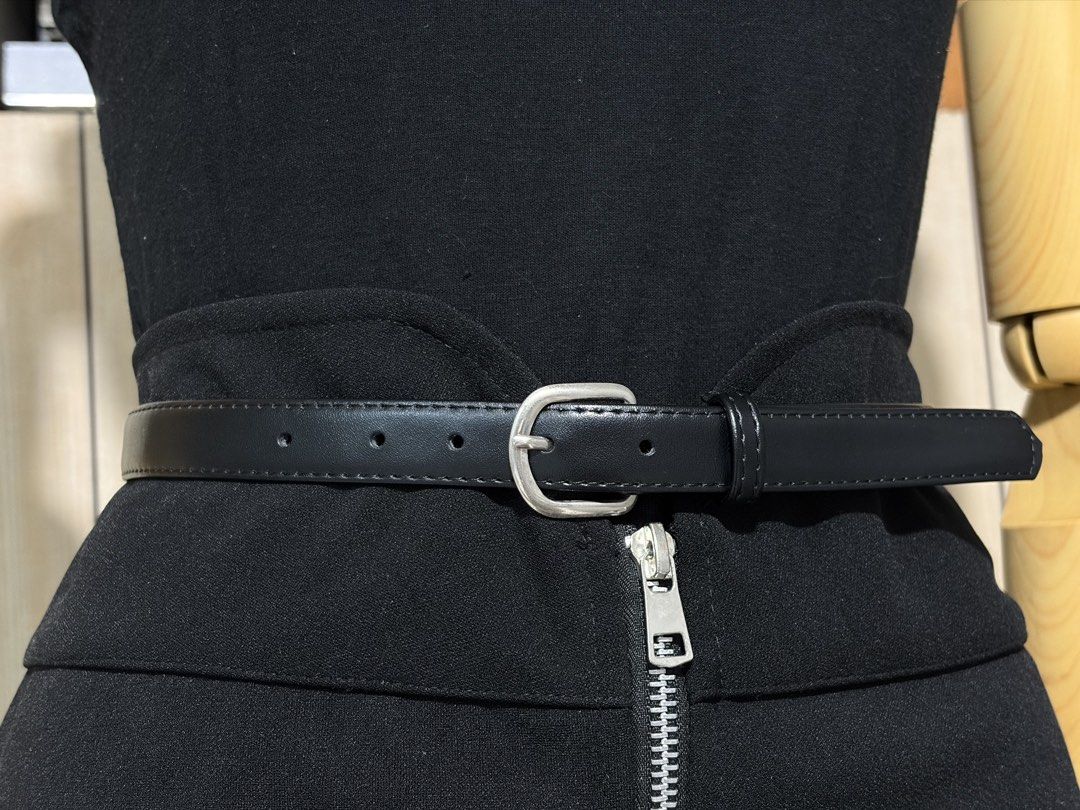 8. Black Leather Belt 34 (Category: Belts) located in Quezon City. Submitted by wagwagan_ukay_blues (Listing ID 1460663554, Image 1). Description: from Japan in good condition hole size -31” -35” width -.7” overall -39”.