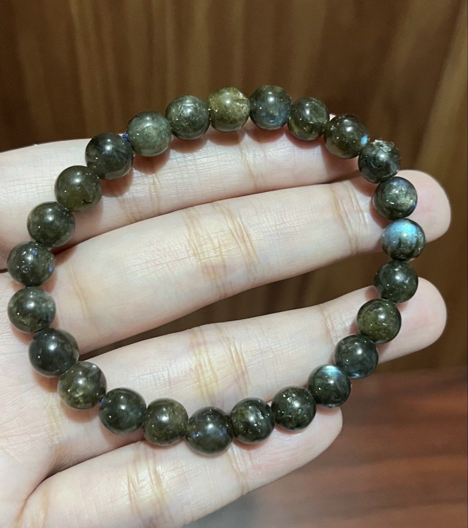 8-9mm labradorite (Category: Bracelets) located in Quezon City. Submitted by coffeebeansforsale (Listing ID 1460617868, Image 1). Description: Never been used Stone of transformation, intuition and magic, along with the rest of what Google has to say. Note that stones are just reminders of intentions and not the true source. Have fun!.