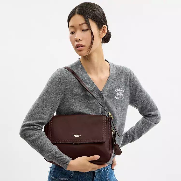 9/9 Drop! Coach Etta Large in Maple 🍁 (Category: Shoulder Bags) located in Manila. Submitted by the.real.love.elle (Listing ID 1460704347, Image 1). Description: Mabilis to masold out mga sis! Order agad 💖.