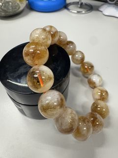 （分類：）位於 。 由 SauKan 提交（商品編號 1460571456，圖片 1）。簡介： 。