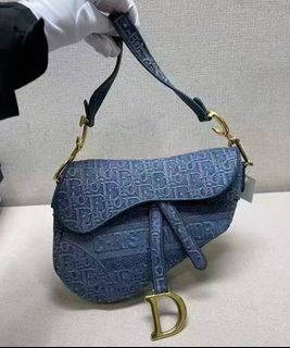 (Category: ) located in . Submitted by millen.outlet (Listing ID 1460552948, Image 1). Description: .