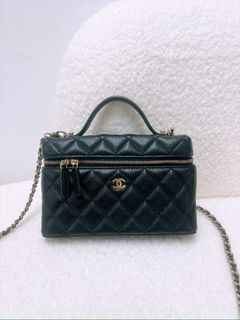 （分類：）位於 。 由 heras.luxury 提交（商品編號 1460604530，圖片 1）。簡介： 。