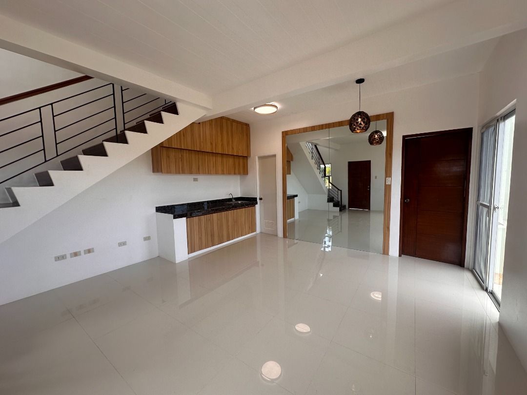 🏡 EMERALD MODEL | LACSON MEADOWS BATAAN (Category: House & Lot) located in Valenzuela. Submitted by dulaliahomes.official (Listing ID 1460536662, Image 2). Description: 🏡 EMERALD MODEL | LACSON MEADOWS BATAAN 📍 Brgy. Bilolo, Orion, Bataan ✨ Your future home in a peaceful community! 💰 ₱5,360,000 Property Details: • Lot Area: 119 sqm • Floor Area: 86 sqm • 4 Bedrooms • 2 Toilet & Bath 📍 Located at Lacson Meadows Bataan, Brgy. Bilolo, Orion, Ba