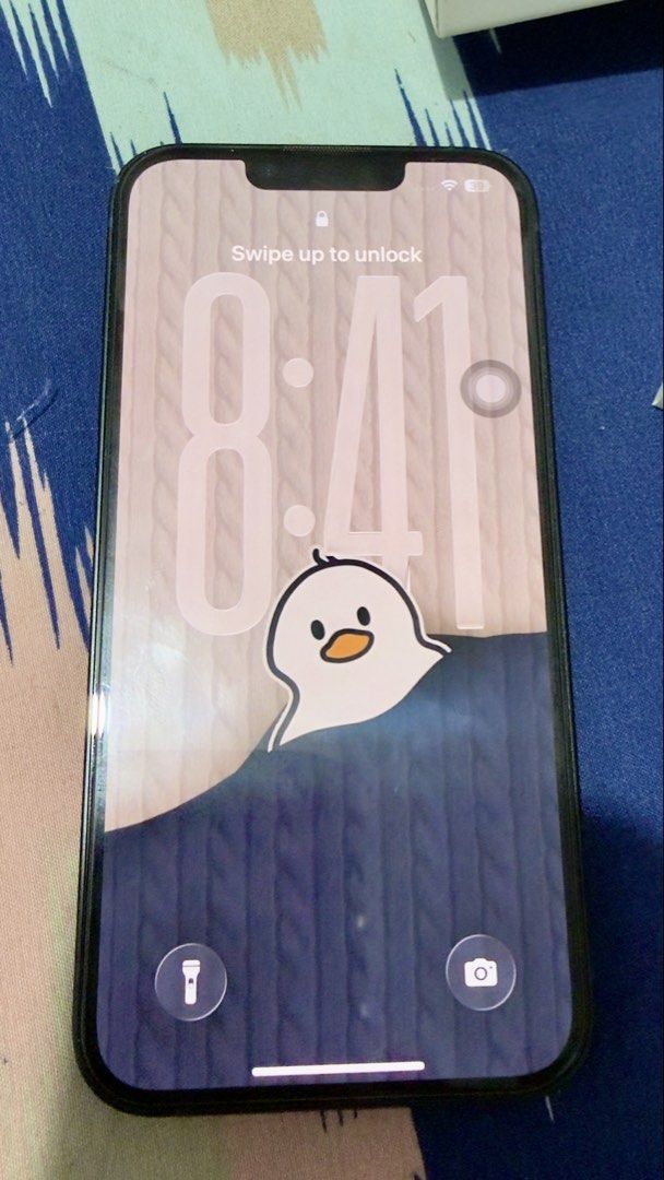 📱 iPhone 14 128GB – Midnight (Category: iPhone 14 Series) located in Manila. Submitted by heyitsralph (Listing ID 1460653028, Image 3). Description: • Model: iPhone 14 • Storage: 128GB • Color: Midnight • Condition: Good / well-maintained • Fully functional • No issues • iCloud/Apple ID ready for transfer • Globe locked 💰 Price: ₱25 negotiable 📍 Location: Calamba City, Laguna 📦 Inclusions: Phone with original box and cord only RFS: Upgrade Se