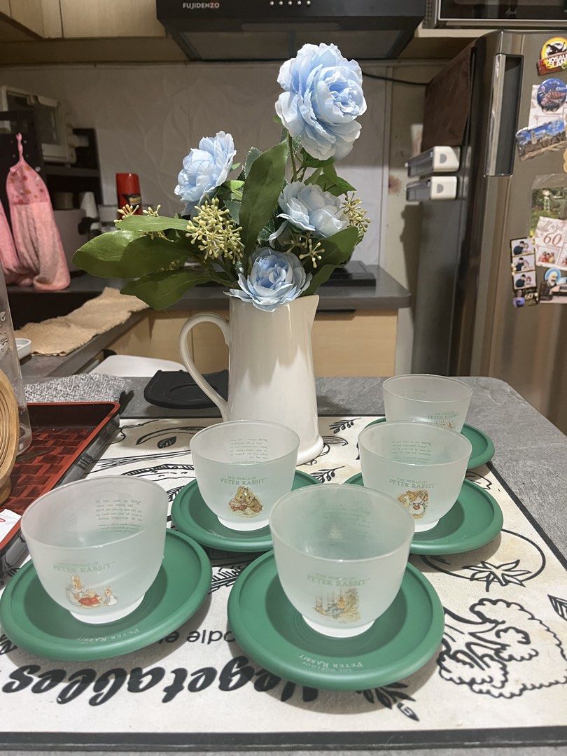 🐰 Peter Rabbit Glass Cup Set — ₱499 (Category: Coffee & Tea Tableware) located in Caloocan City. Submitted by happypenguin-808164 (Listing ID 1460517223, Image 1). Description: Selling this cute Peter Rabbit glass cup set 💚🐰 ✨ Like new / excellent condition ✨ Clean and well-maintained ✨ Perfect for everyday use or collection 📦 No original box Comes with 3 Peter Rabbit glass cups + 3 green saucers. 💰 Selling for ₱499 negotiable 📍 Meetup/Ship