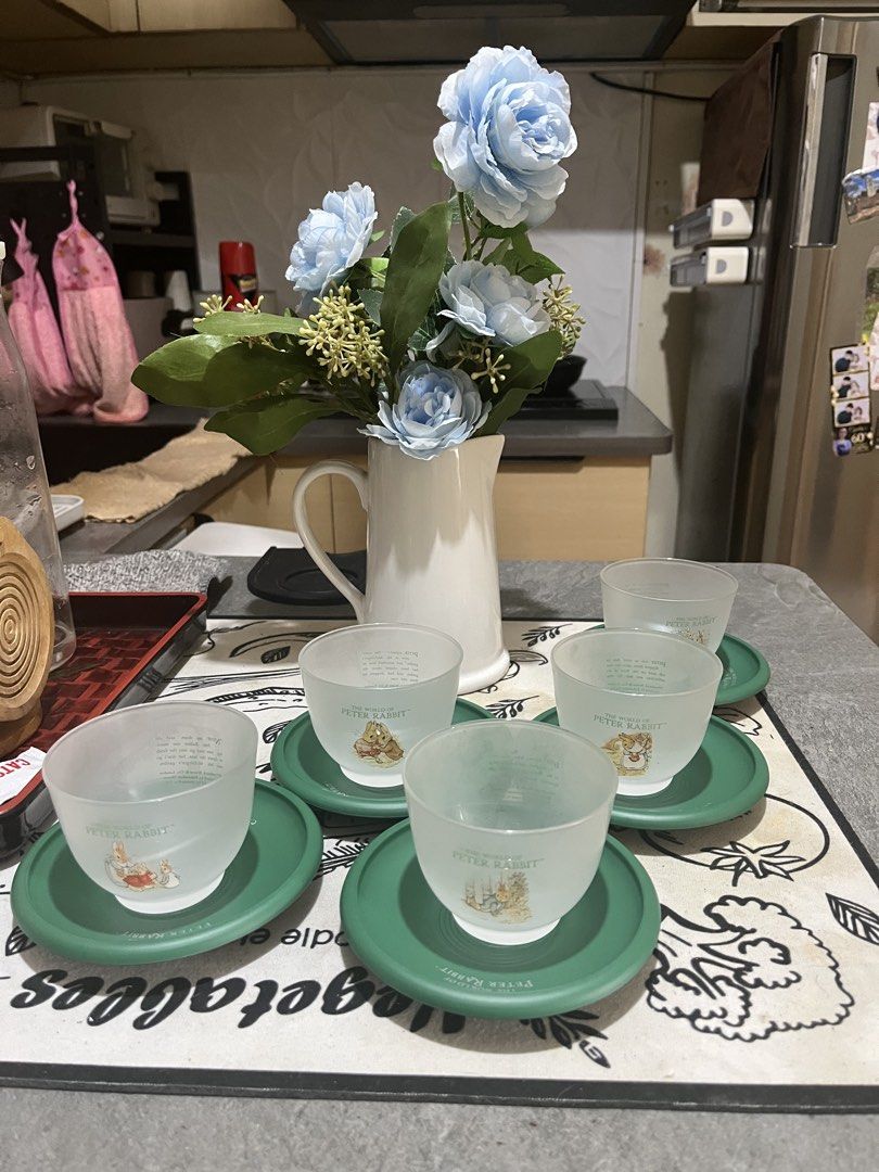 🐰 Peter Rabbit Glass Cup Set — ₱499 (Category: Coffee & Tea Tableware) located in Caloocan City. Submitted by happypenguin-808164 (Listing ID 1460517223, Image 2). Description: Selling this cute Peter Rabbit glass cup set 💚🐰 ✨ Like new / excellent condition ✨ Clean and well-maintained ✨ Perfect for everyday use or collection 📦 No original box Comes with 3 Peter Rabbit glass cups + 3 green saucers. 💰 Selling for ₱499 negotiable 📍 Meetup/Ship