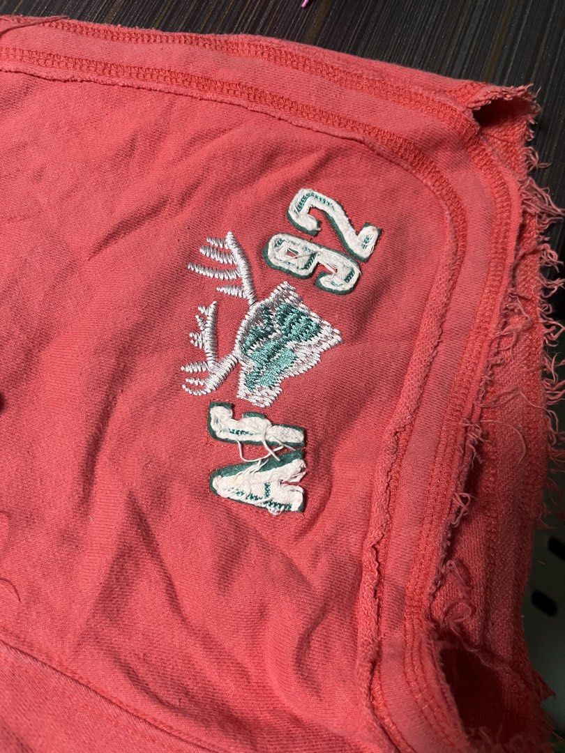 Abercrombie and Fitch Shorts (Category: Shorts) located in Baguio. Submitted by thrifty_henry (Listing ID 1460590101, Image 3). Description: Large on tag Garterized .