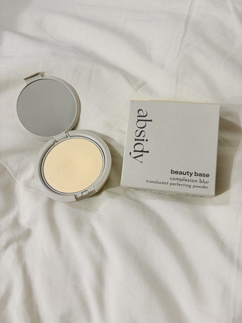 Absidy Powder (Banana Pudding) (Category: Makeup) located in Caloocan City. Submitted by ton.things (Listing ID 1460621772, Image 2). Description: Absidy Beauty Base Complexion Blur Translucent Perfecting Powder (Banana Pudding) - original packaging and puff included - used 5x lang rfs: good for oily skin only.