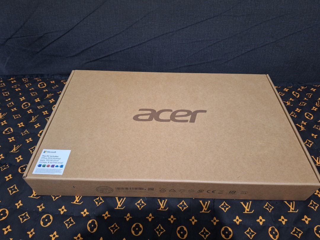 ACER Aspire Lite 15 (Category: Laptops & Notebooks) located in Caloocan City. Submitted by damconcepcion (Listing ID 1460684687, Image 2). Description: Brandnew unit Inopen lang po sa mall for testing and inopen ko lang din box dito sa bahay to take pictures. Replacement po ito dahil defective po yung dati pero brandnew po ito. Negotiable pa po ito kaya mag message lang po kayo. Thank you..