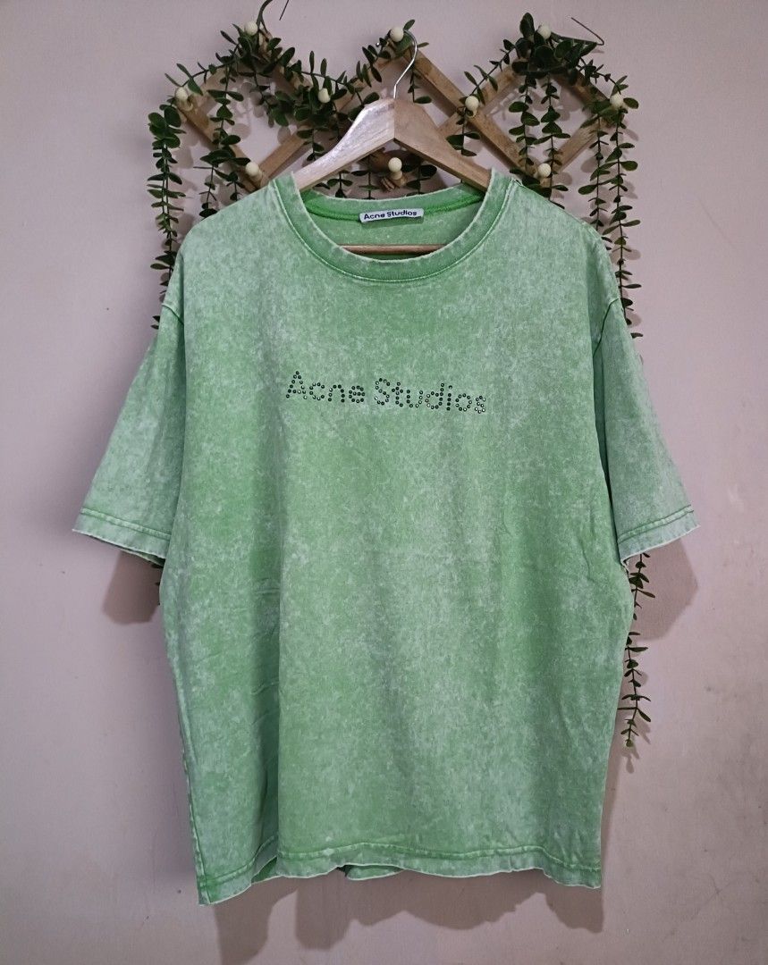 Acne Studios (Category: Luxury Apparel) located in Sual. Submitted by kriztyne_29 (Listing ID 1460680716, Image 1). Description: dimes: 25*28.5.